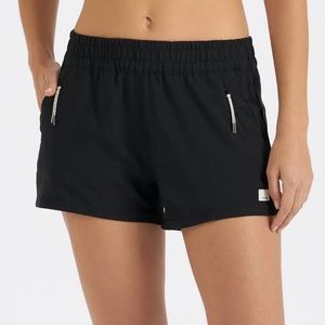Vuori Dash Short - NWT